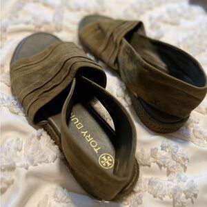 Tory Burch Women's Leather Suede Slingback Espadrille in Leccio (Olive) - Size 8